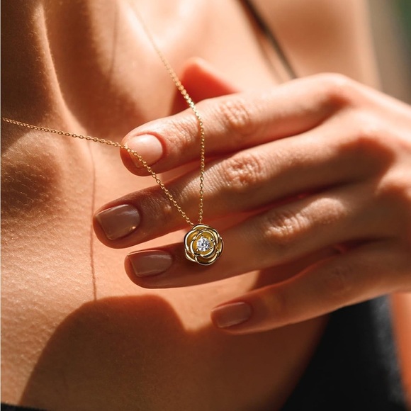 DYN333b.jpg?v=1749690519&width=600 14k Beauty Beast Belle Enchanted Rose Necklace